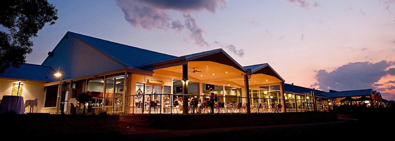 亚勒旺加穆瓦尔瓦高尔夫俱乐部酒店 外观 照片 Clubhouse at the Port Lincoln Golf Club